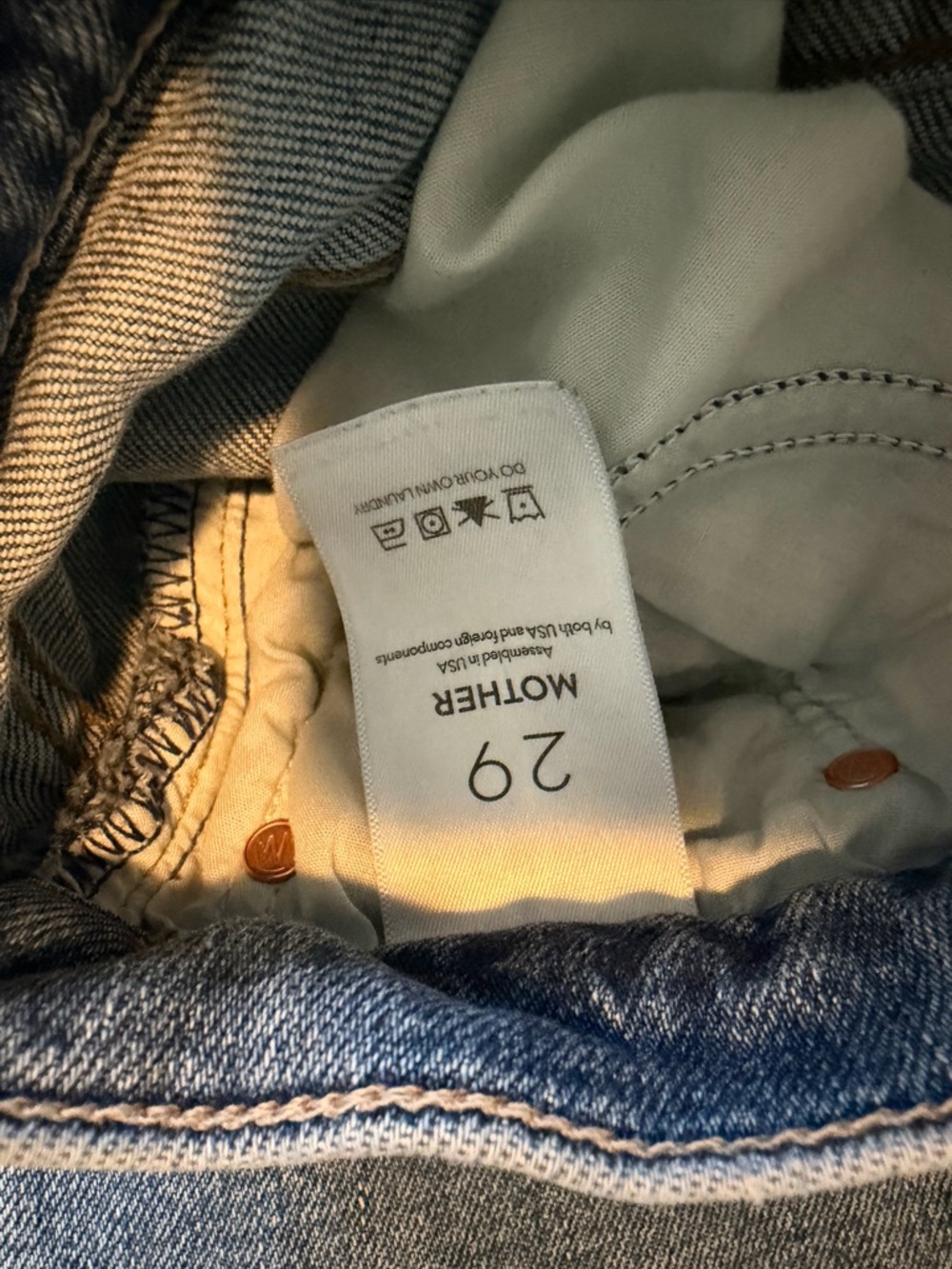 MOTHER Dodger Flood Cuff Jeans - Picture 5 of 5